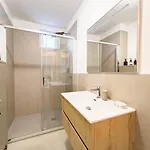Apartment Blue Palace 5e Tirabora Short Rent *